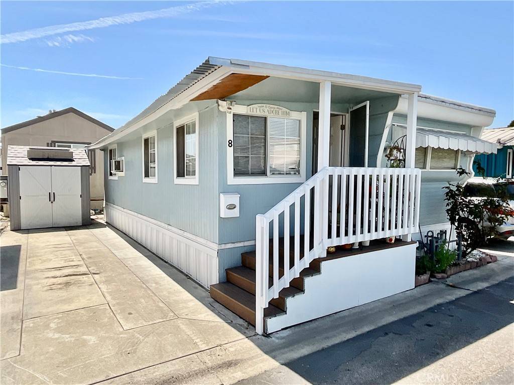 Bellflower, CA 90706,15717 Woodruff AVE #8