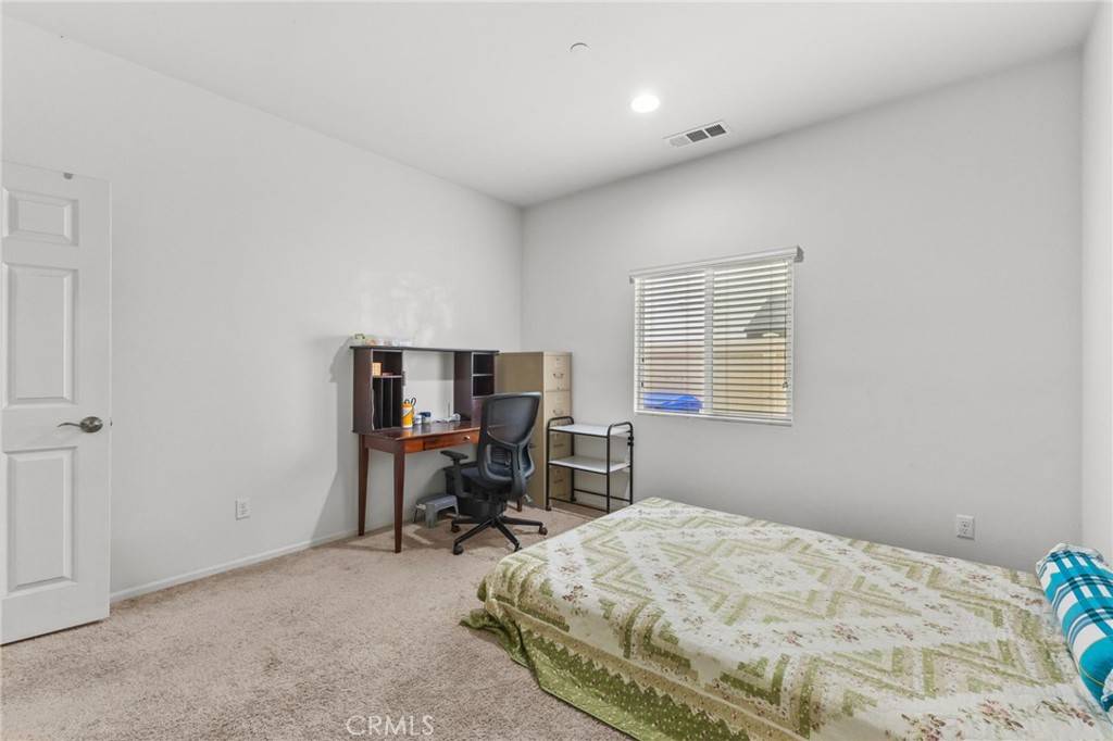 Jurupa Valley, CA 91752,4991 Graphite Creek RD