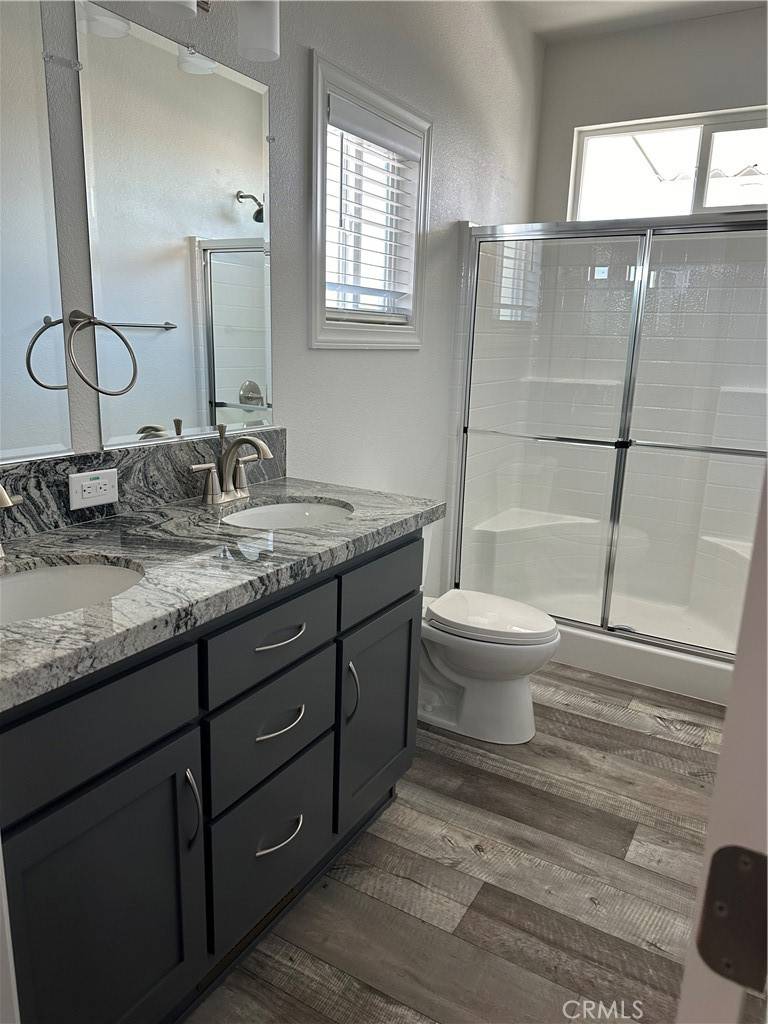 Upland, CA 91786,1565 W Arrow Hwy