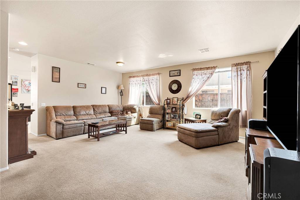 Hesperia, CA 92345,14195 Olive ST