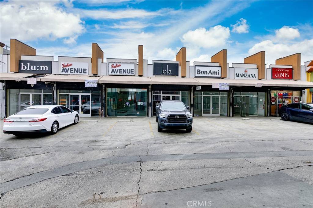 Los Angeles, CA 90015,1212 S San Pedro ST