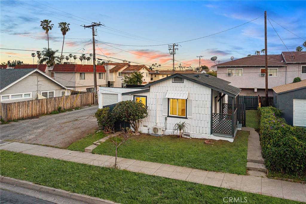Alhambra, CA 91801,1412 Larch ST