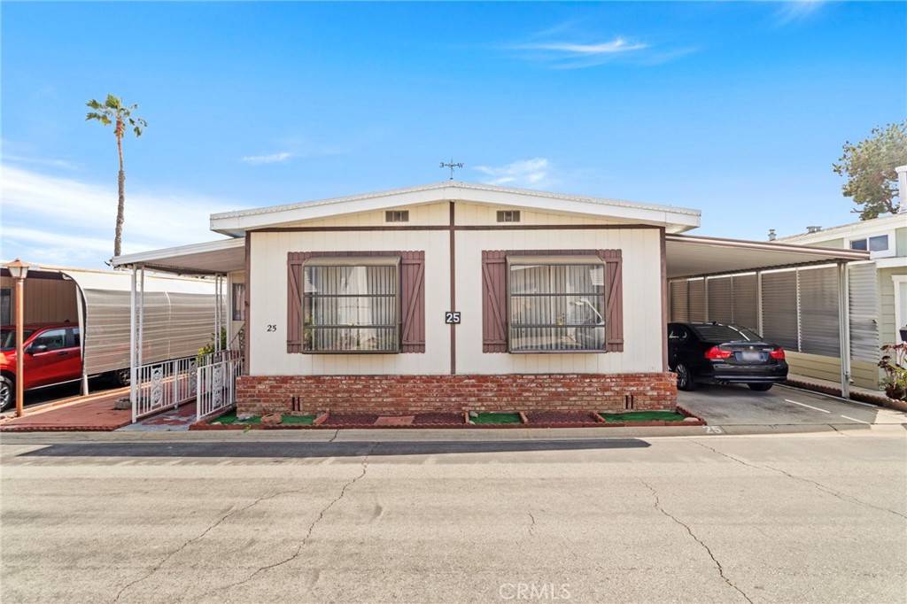 Monrovia, CA 91016,1035 E Huntington DR #25
