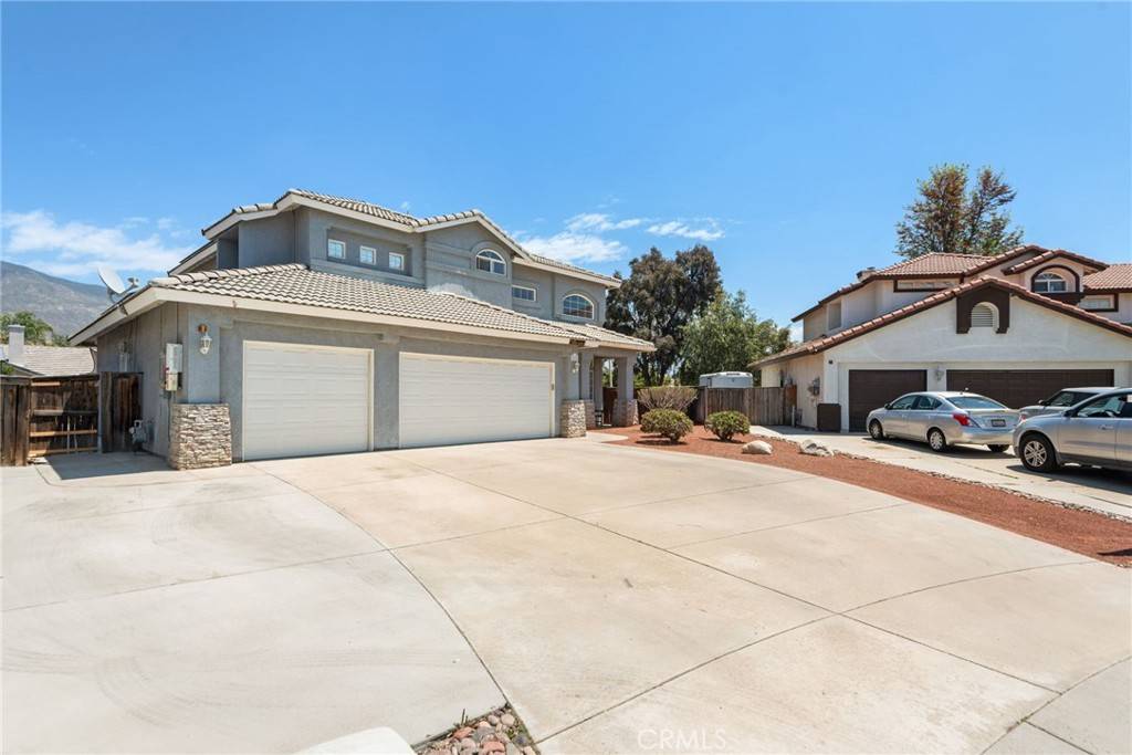 San Jacinto, CA 92582,879 Glider PL