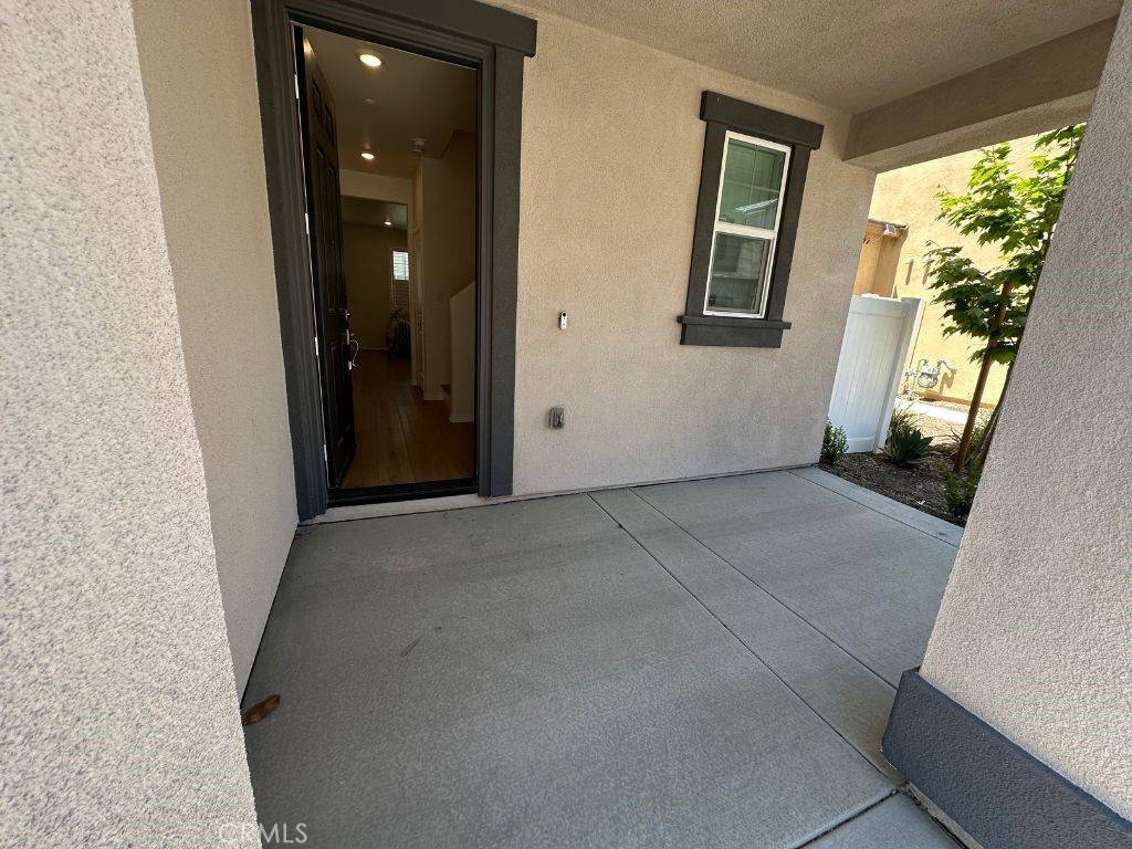Rialto, CA 92377,2511 Gunner Ridge WAY