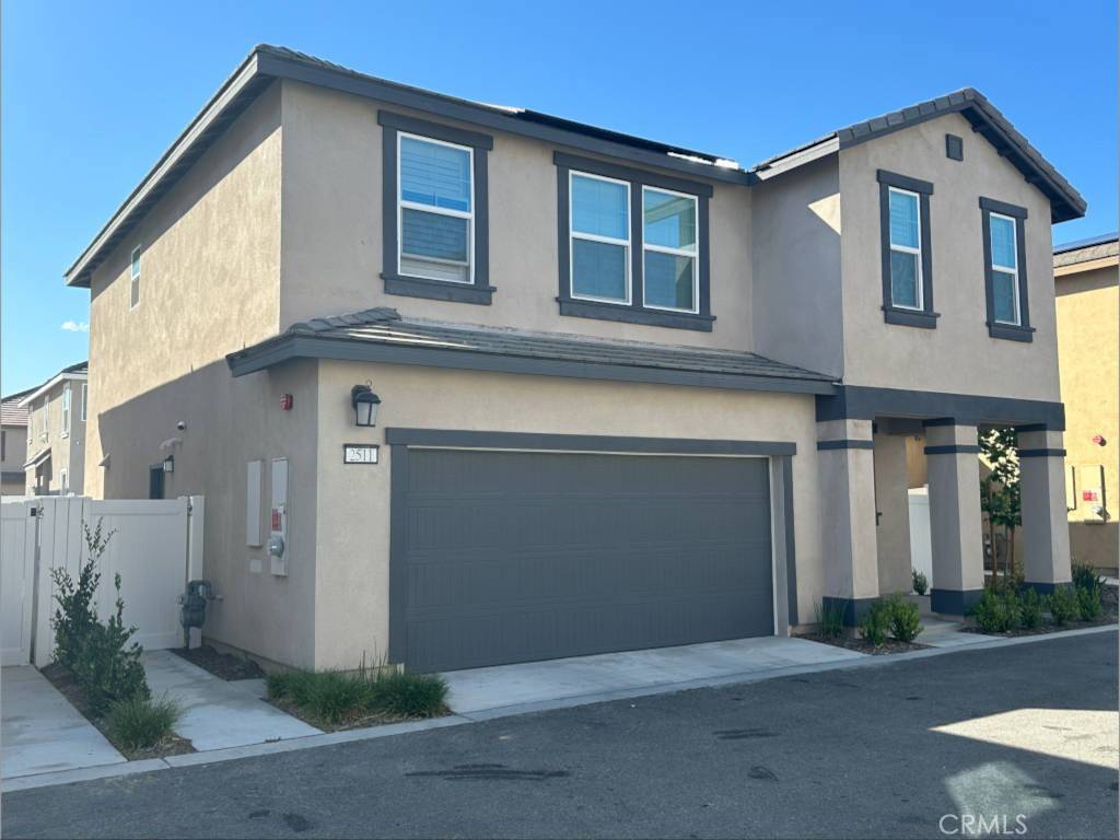 Rialto, CA 92377,2511 Gunner Ridge WAY