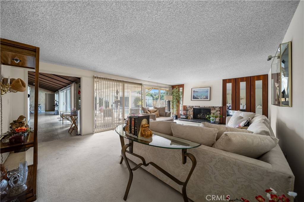 Covina, CA 91724,21166 E Rimpath DR