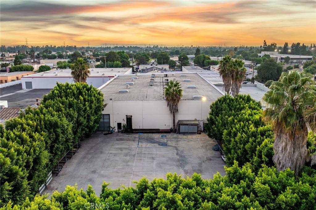 Bell Gardens, CA 90201,6760 Foster Bridge BLVD