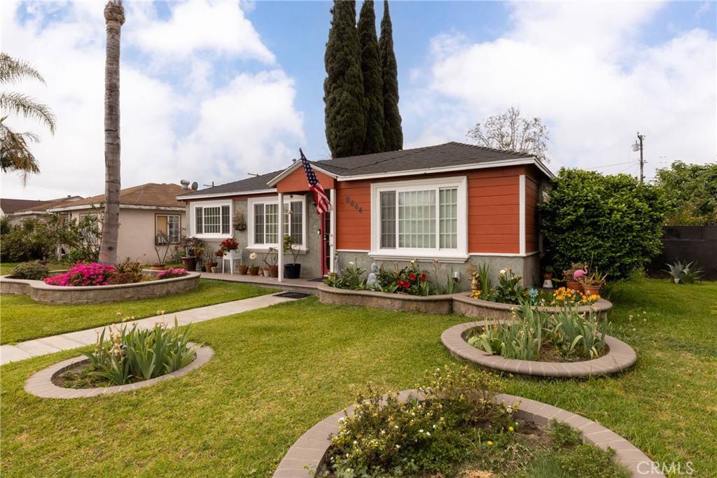 Downey, CA 90241,8644 Stewart And Gray RD