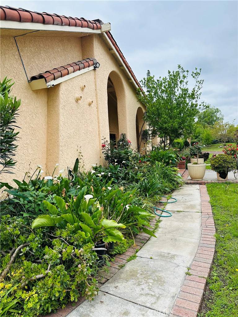 Rancho Cucamonga, CA 91737,10123 Finch AVE