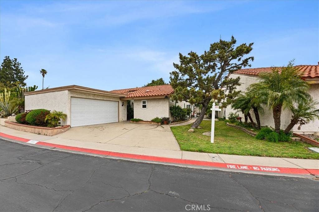 Upland, CA 91786,1418 Lemonwood DR W