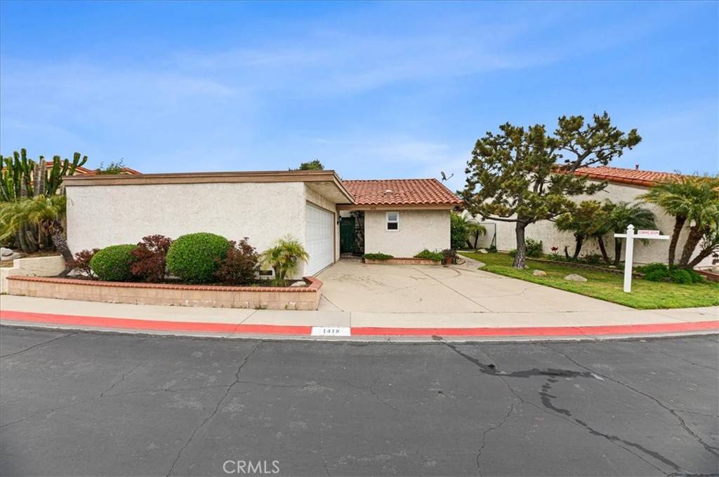 Upland, CA 91786,1418 Lemonwood DR W
