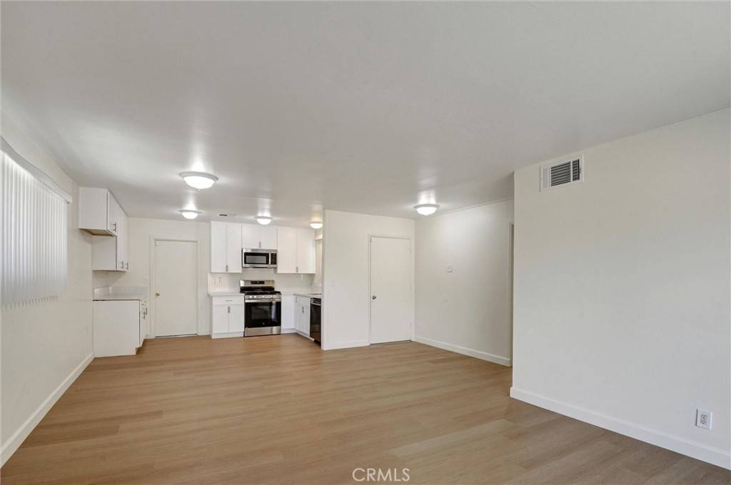 Pomona, CA 91767,2197 Larchmont St