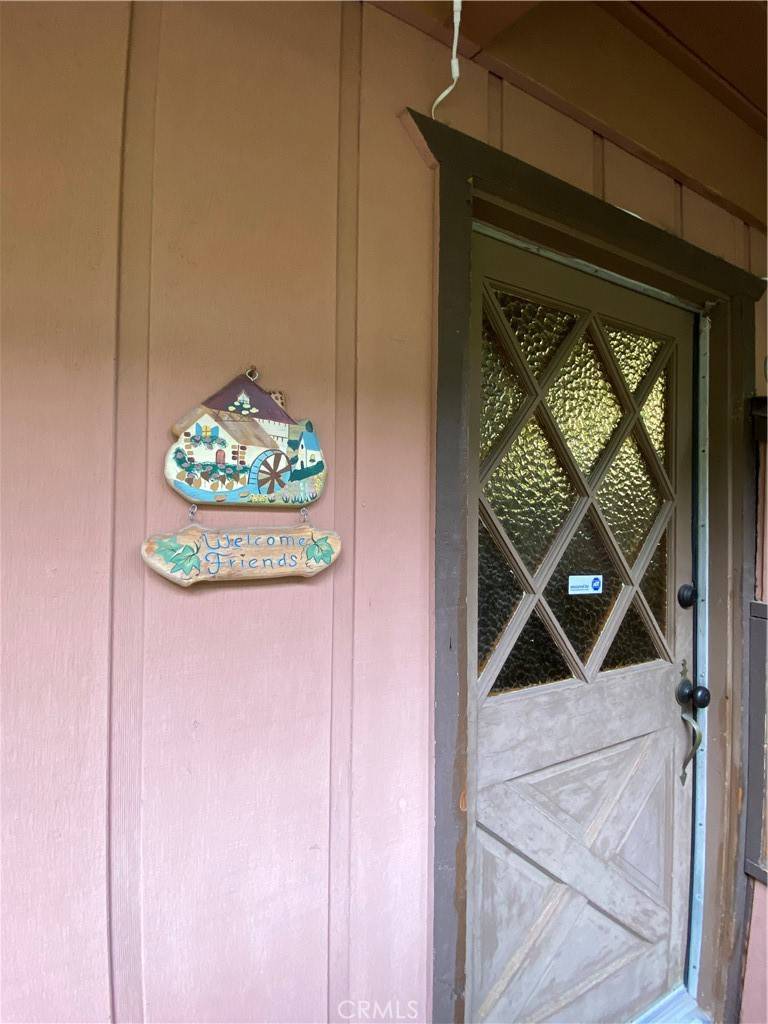 Twin Peaks, CA 92391,558 Rose LN