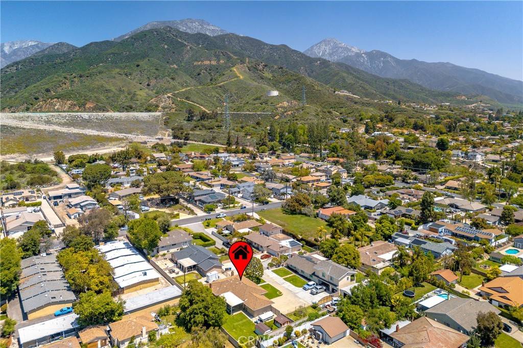 Upland, CA 91784,1272 W 25th ST