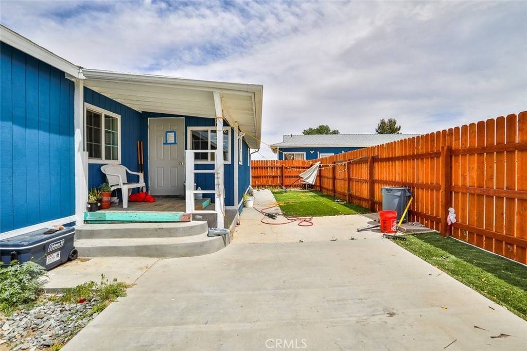 Pinon Hills, CA 92372,9127 Holiday LN