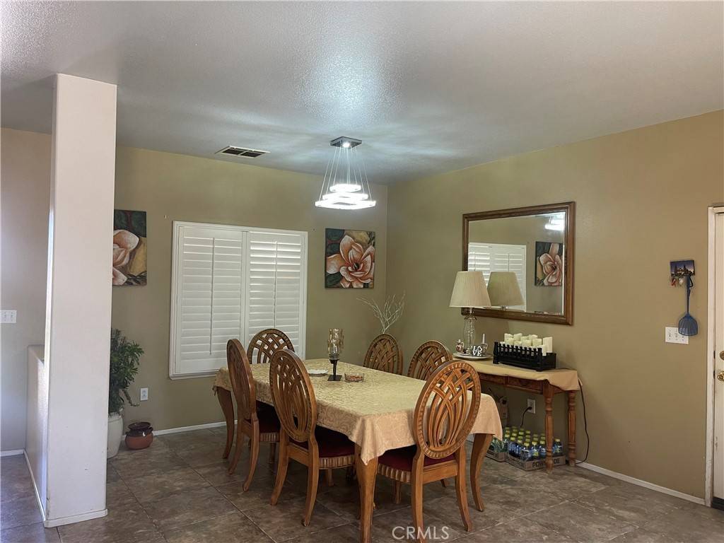 Riverside, CA 92507,288 Carlin LN
