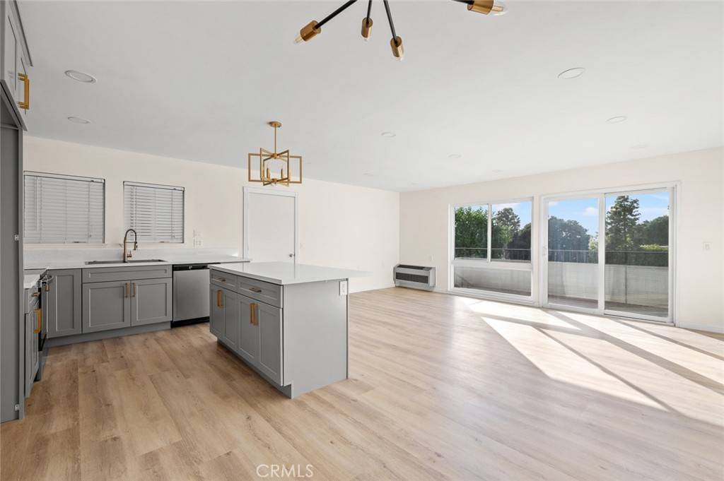 Laguna Woods, CA 92637,2134 Via Puerta #O