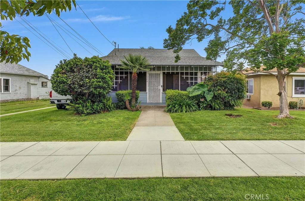 Upland, CA 91786,558 E 9th ST #B