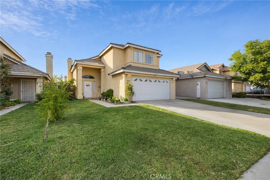 Fontana, CA 92337,12018 Cherrywood DR