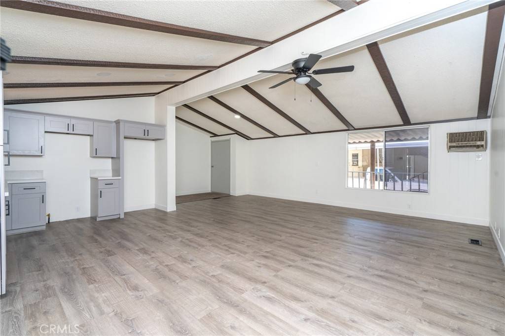 Victorville, CA 92392,14000 El Evado RD #19