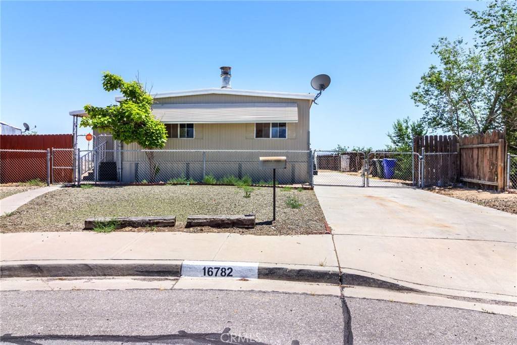 Victorville, CA 92395,16782 Pebble Beach CT