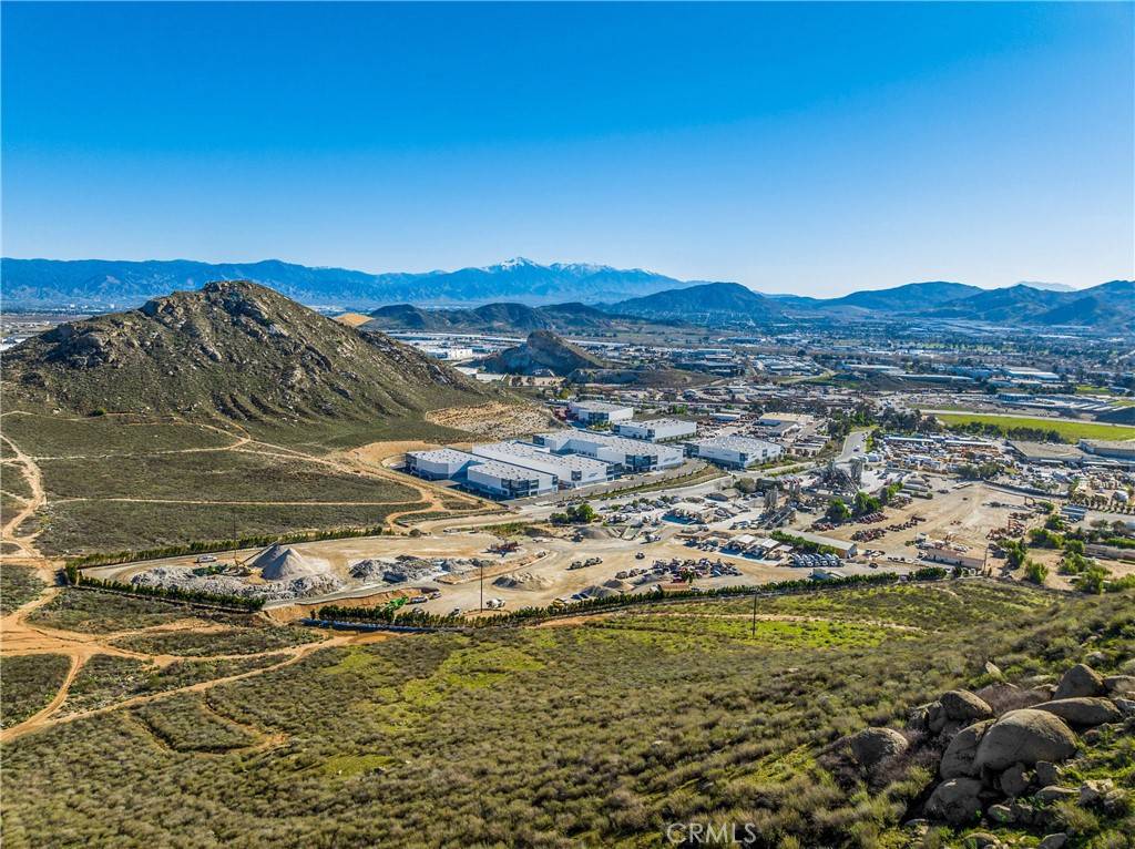 Jurupa Valley, CA 92509,6170 20th ST