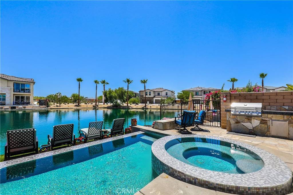 Indio, CA 92203,43228 Bacino CT