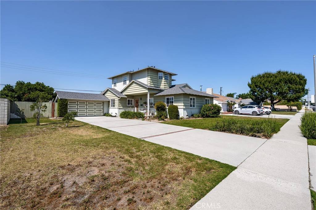 West Covina, CA 91790,1327 E Merced AVE
