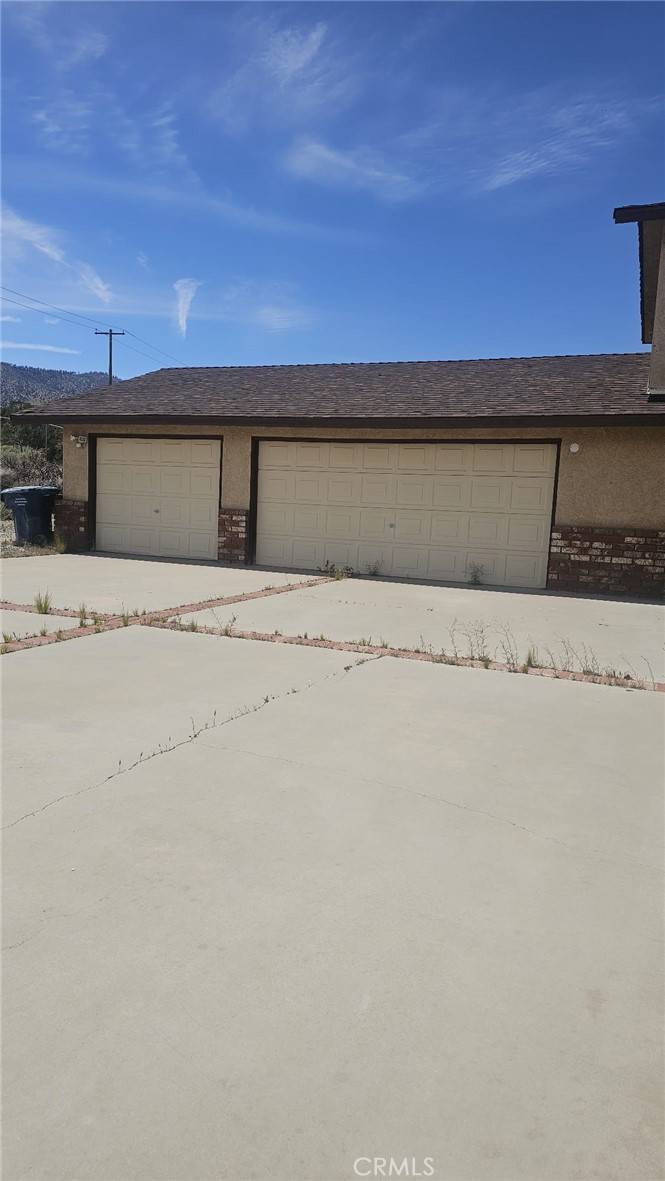 Pinon Hills, CA 92372,2910 Silver Ridge DR
