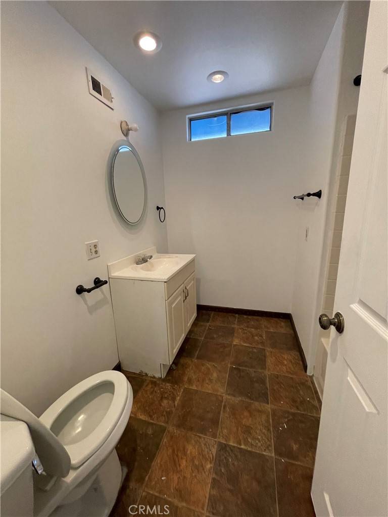 Ontario, CA 91764,650 E J ST