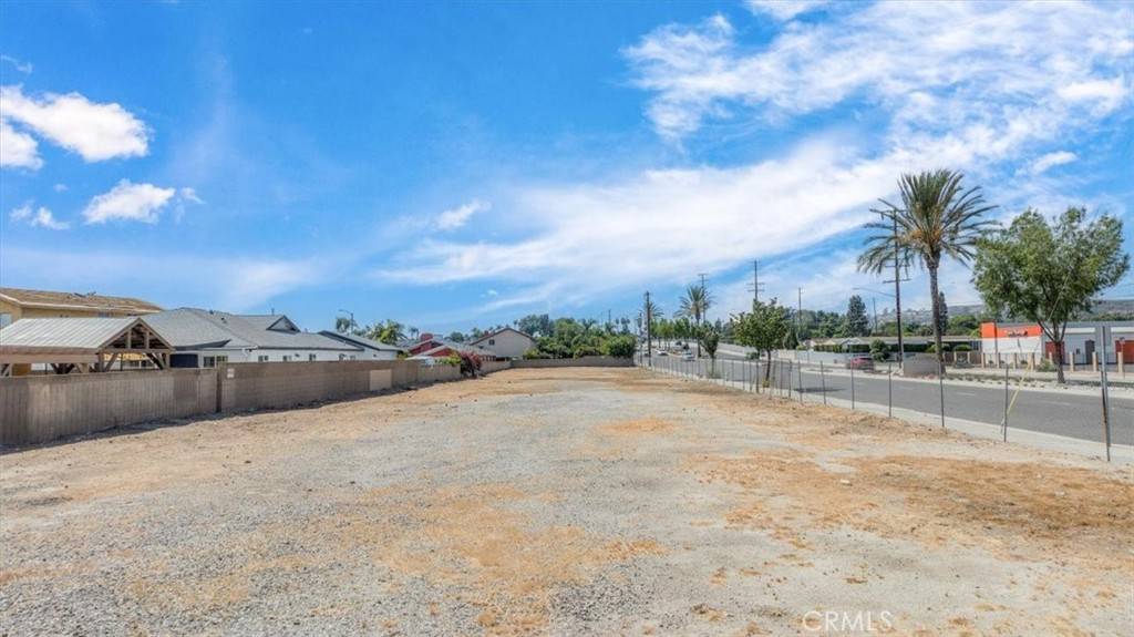 Pico Rivera, CA 90660,8540 Beverly BLVD
