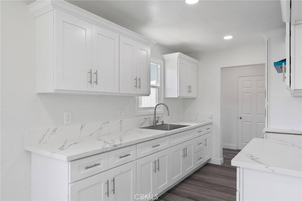 Rialto, CA 92376,764 N Meridian AVE