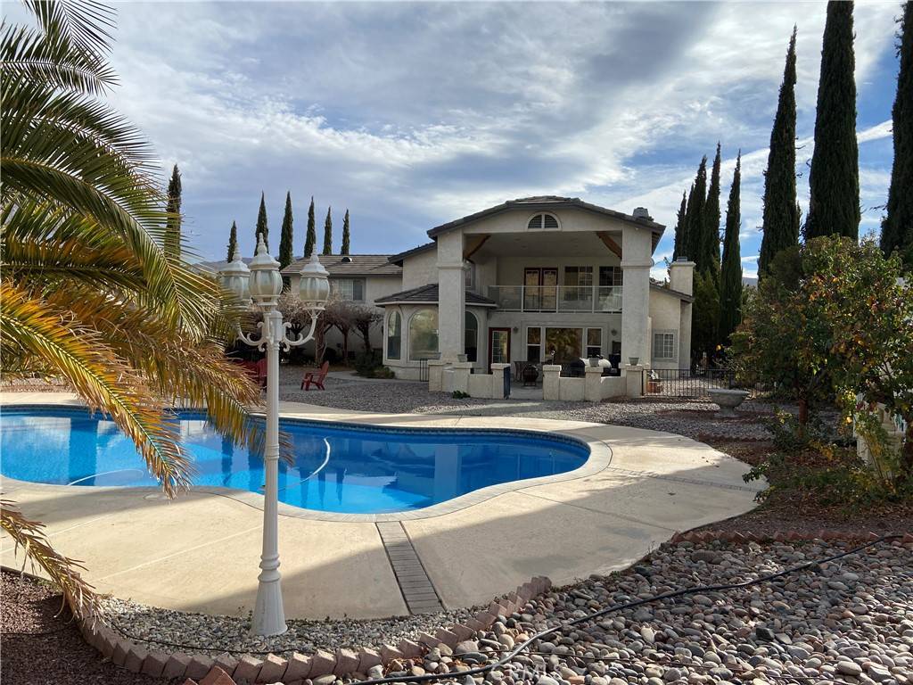 Hesperia, CA 92345,7614 Calpella AVE