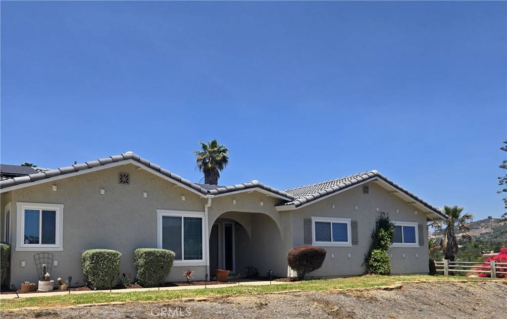 Escondido, CA 92025,2059 Summit DR