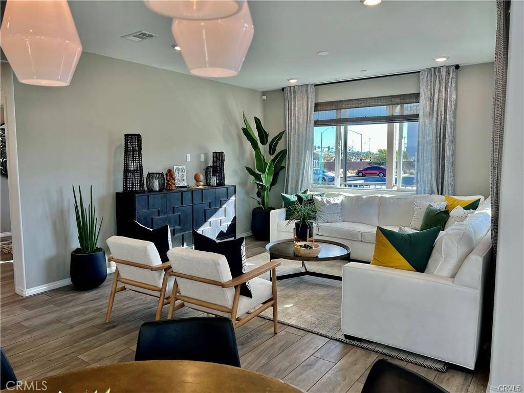 Fontana, CA 92336,15279 Horizon ST