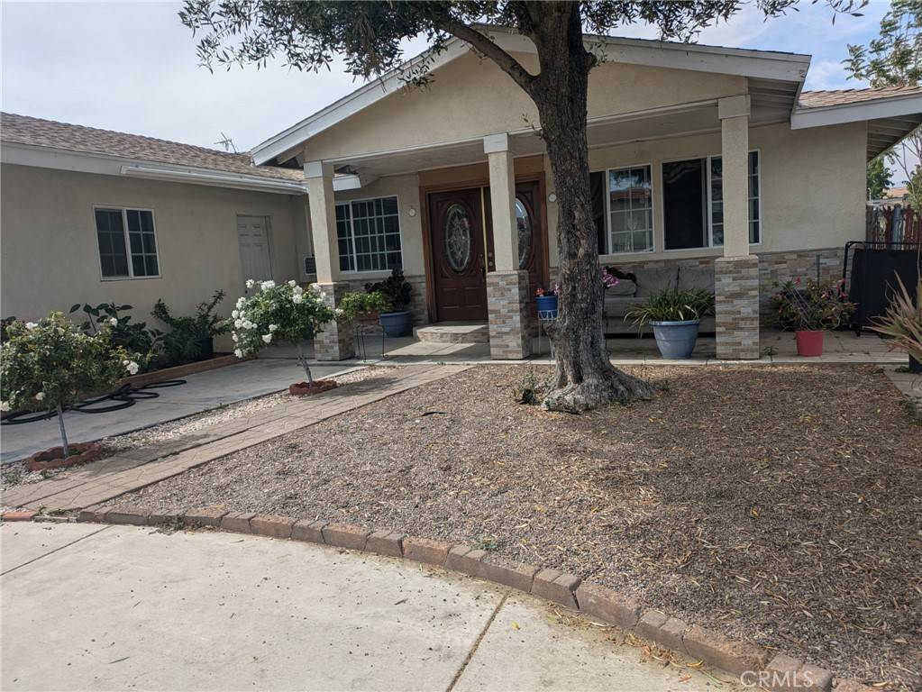 Fontana, CA 92335,16238 Merrill AVE