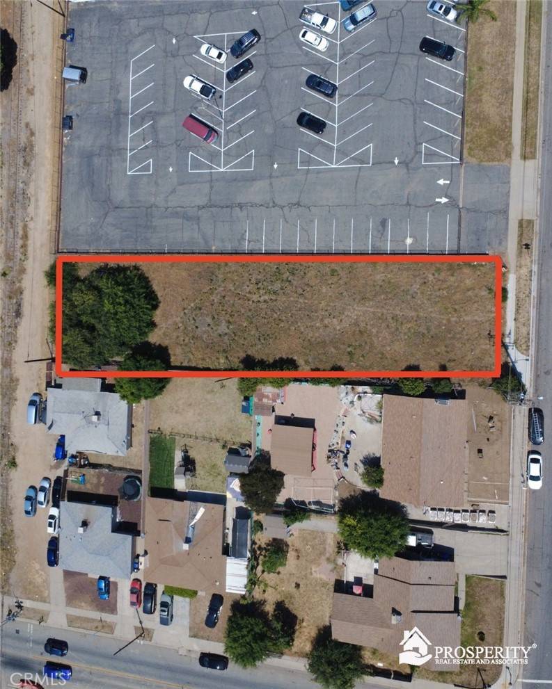 Rialto, CA 92376,236 W 1st ST