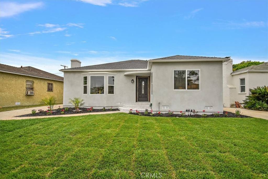 Inglewood, CA 90305,8021 1/2 west