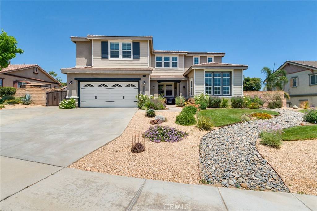 Fontana, CA 92336,4765 Falconview CT