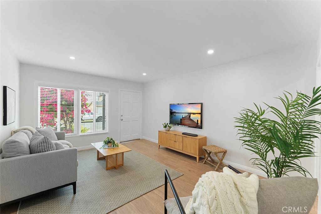 Gardena, CA 90249,15216 Daphne AVE