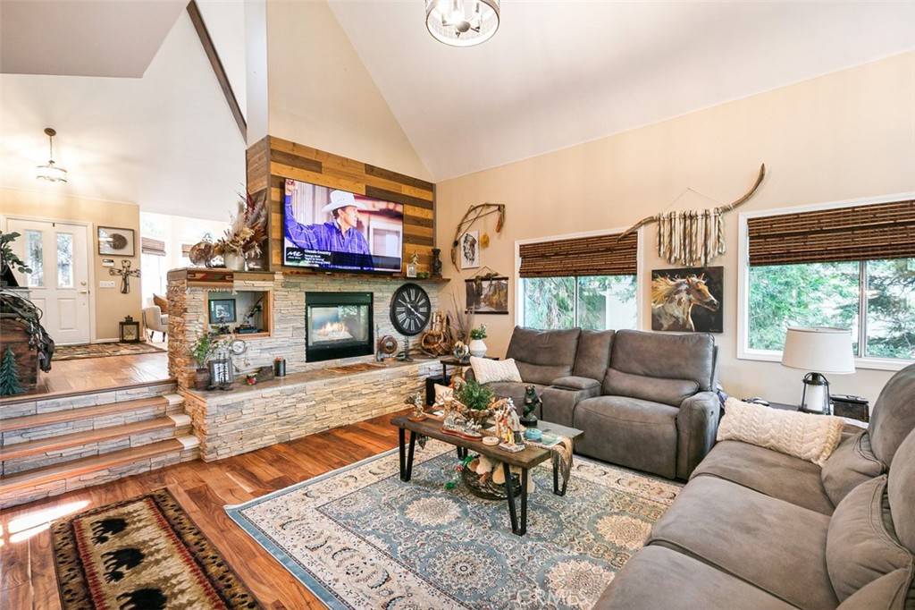Lake Arrowhead, CA 92352,430 Rainier Rd.