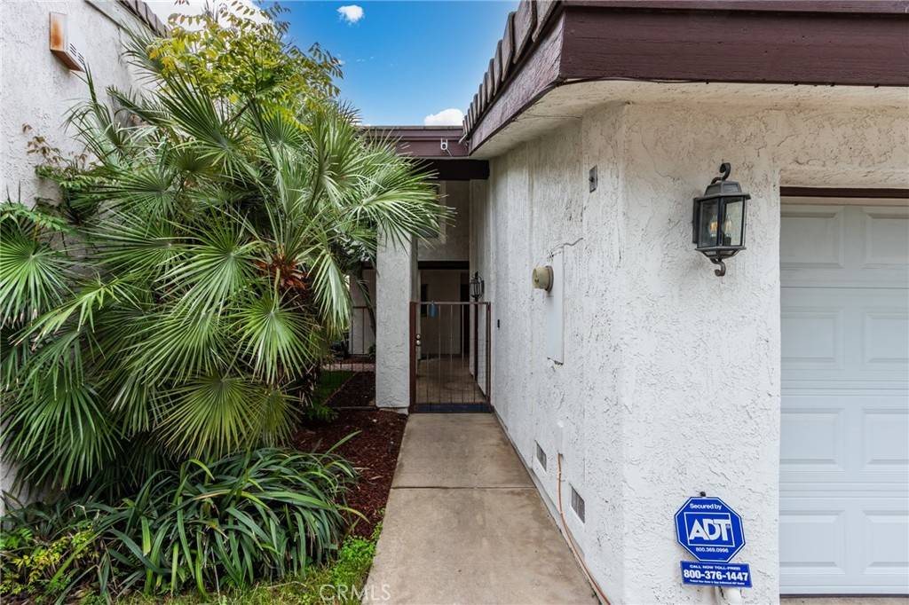 Upland, CA 91784,1320 Shadow CIR