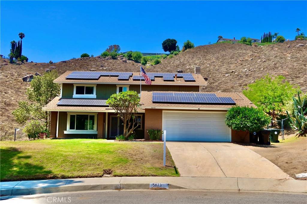 Jurupa Valley, CA 92509,5873 Winncliff DR