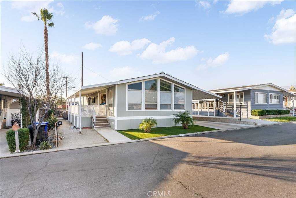 Upland, CA 91786,929 E Foothill BLVD #28