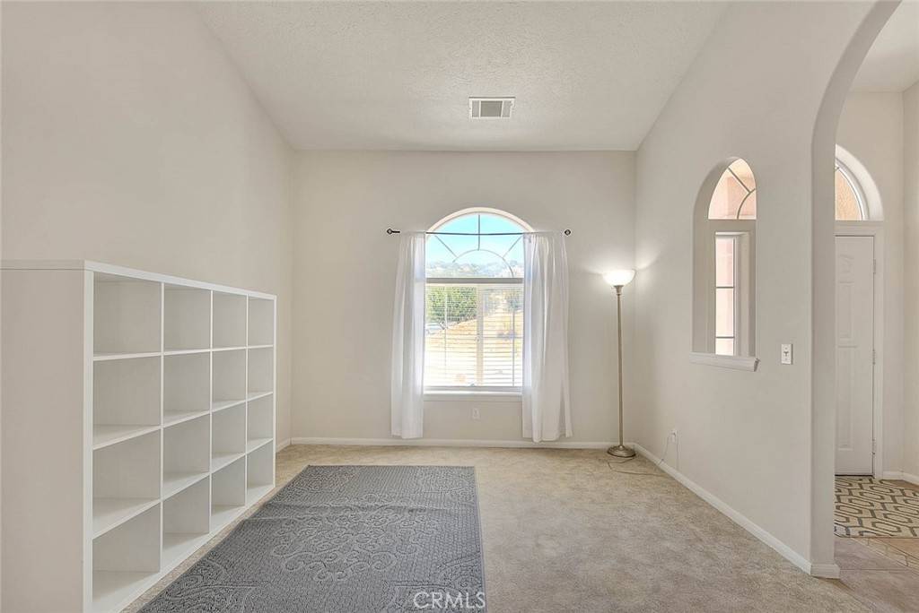 Pinon Hills, CA 92372,8250 Snow Cap AVE