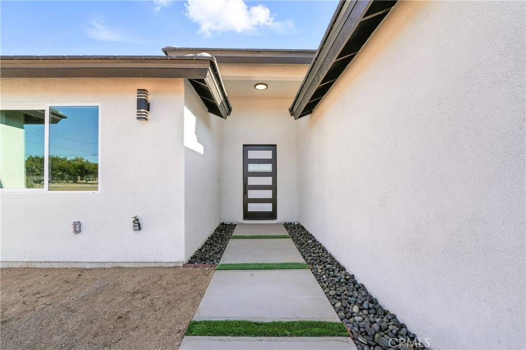 Hesperia, CA 92345,15658 Wells Fargo ST