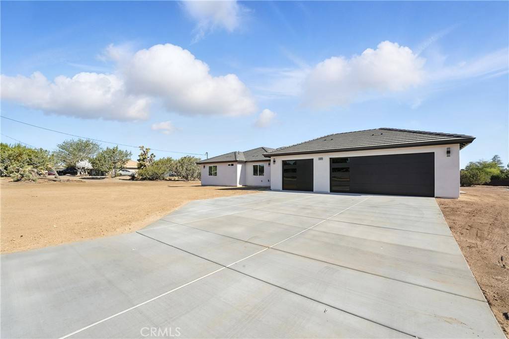 Hesperia, CA 92345,15658 Wells Fargo ST