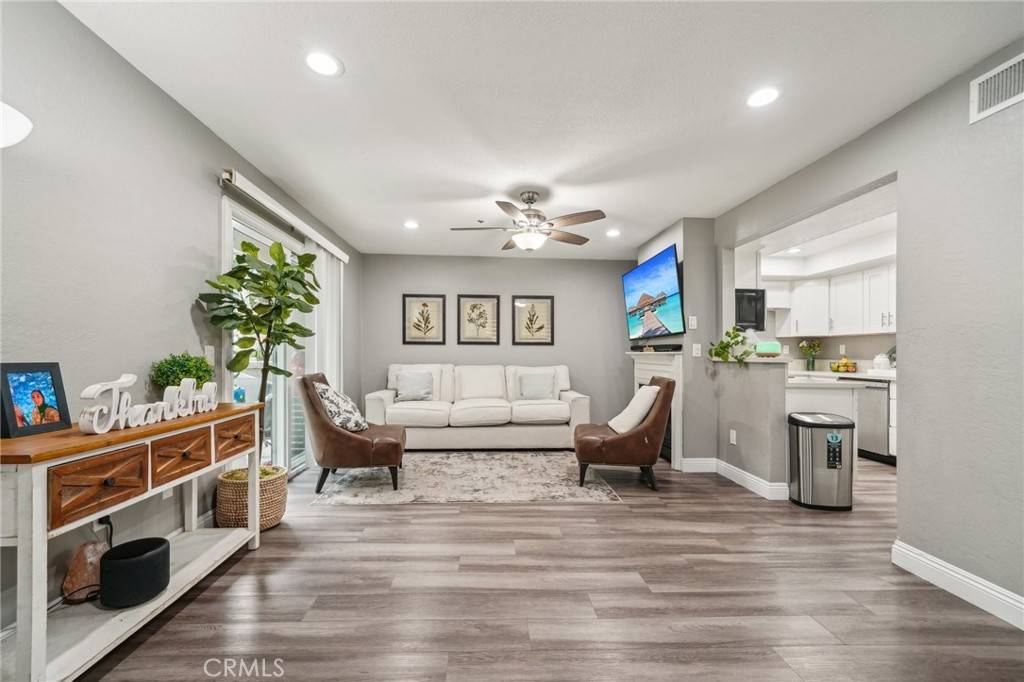 Rancho Cucamonga, CA 91730,8167 Vineyard AVE #109