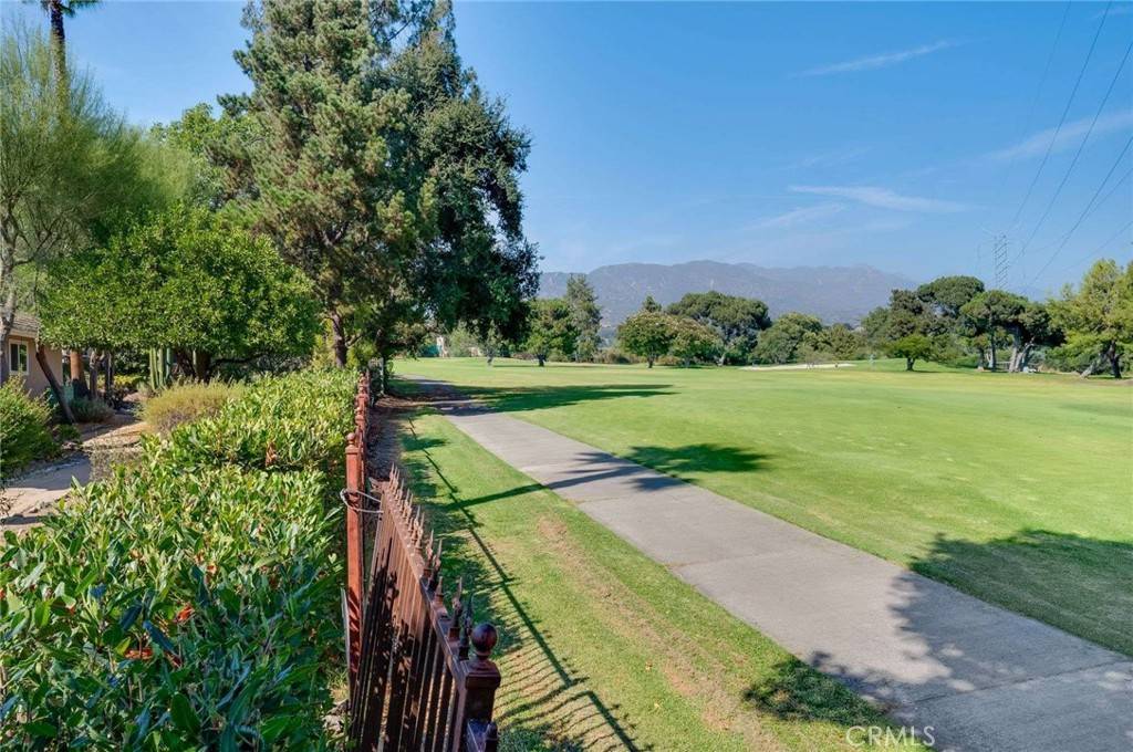 San Dimas, CA 91773,2040 Whitebluff DR